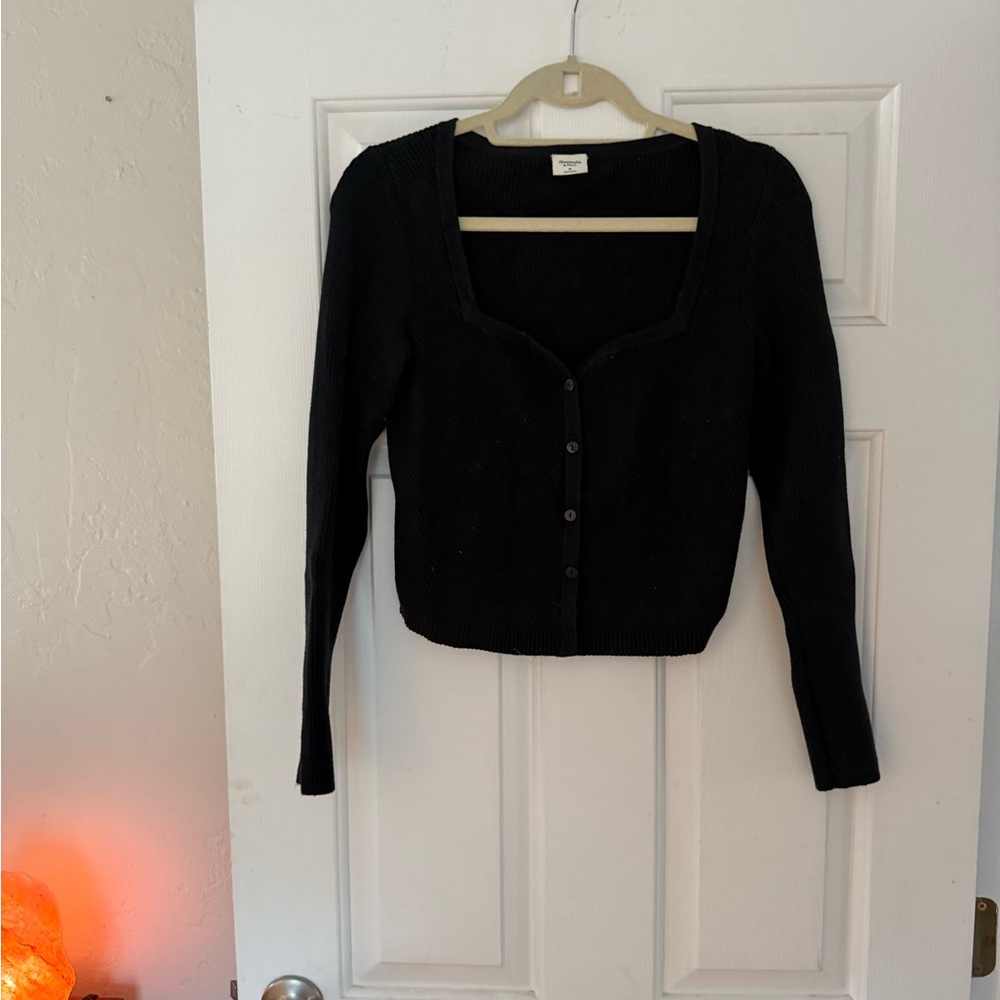 Abercrombie & Fitch black ribbed button-up cardigan with a square neckline.